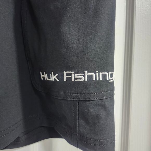❤️NWT❤️ Huk Men's Black Fishing Shorts - Picture 4 of 13